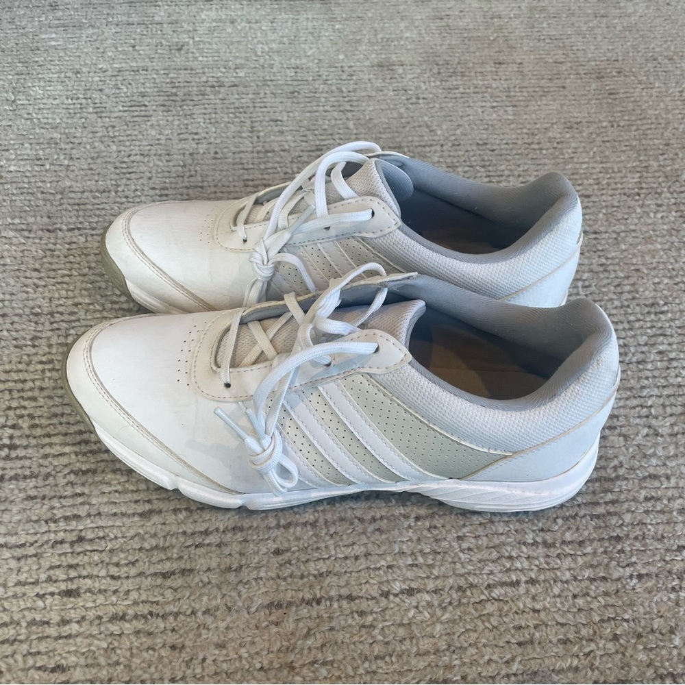 Women’s golf adidas White Sneakers with Light Gray Interior like new